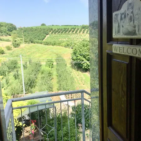 アパート Casa Del Vecchio Carro San Damiano dʼAsti